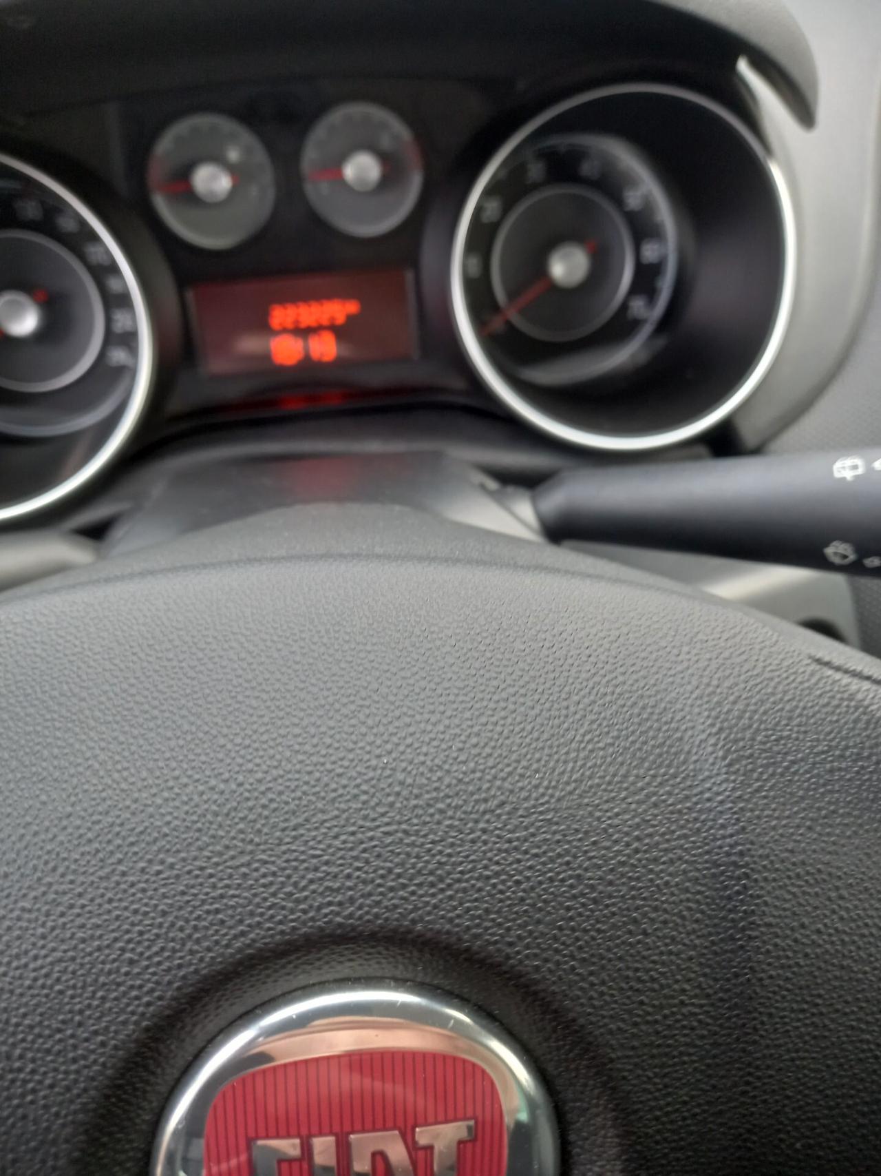 Fiat Punto 1.2 8V 5 porte Lounge condizioni eccellenti