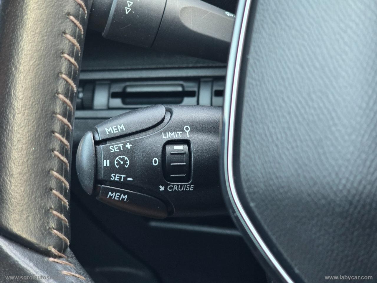 PEUGEOT 3008 BlueHDi 130 S&S Business