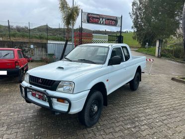 Mitsubishi L200 2.5 TDI 4WD Club Cab Pick-up GL