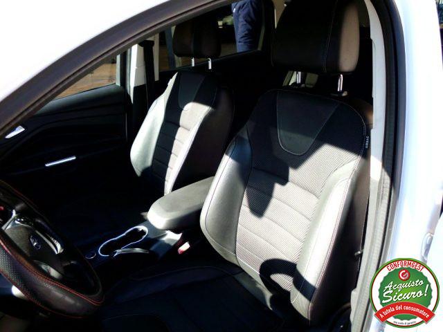 FORD Kuga 2.0 TDCI 140 CV 4WD Powershift Business