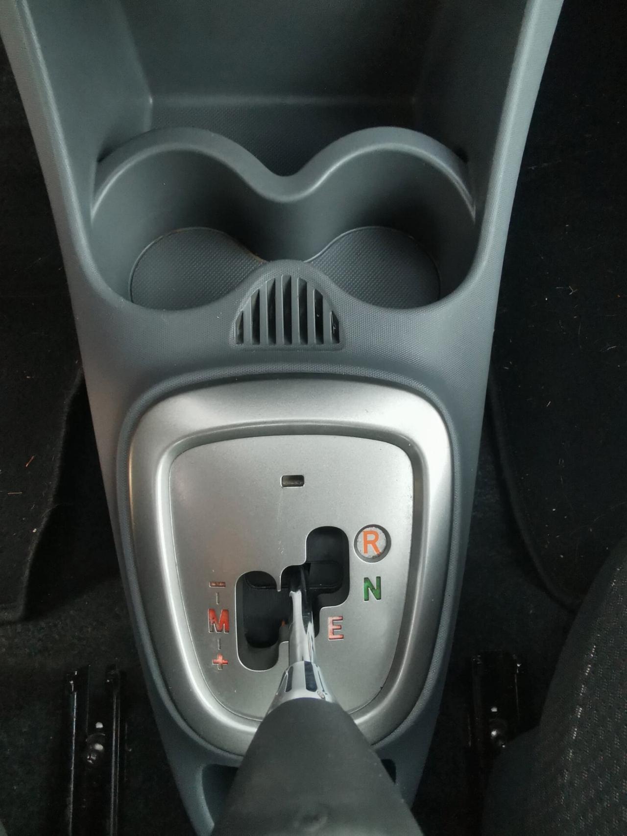 Toyota Aygo 1.0 12V VVT-i 5P. SOL MMT solo km109000