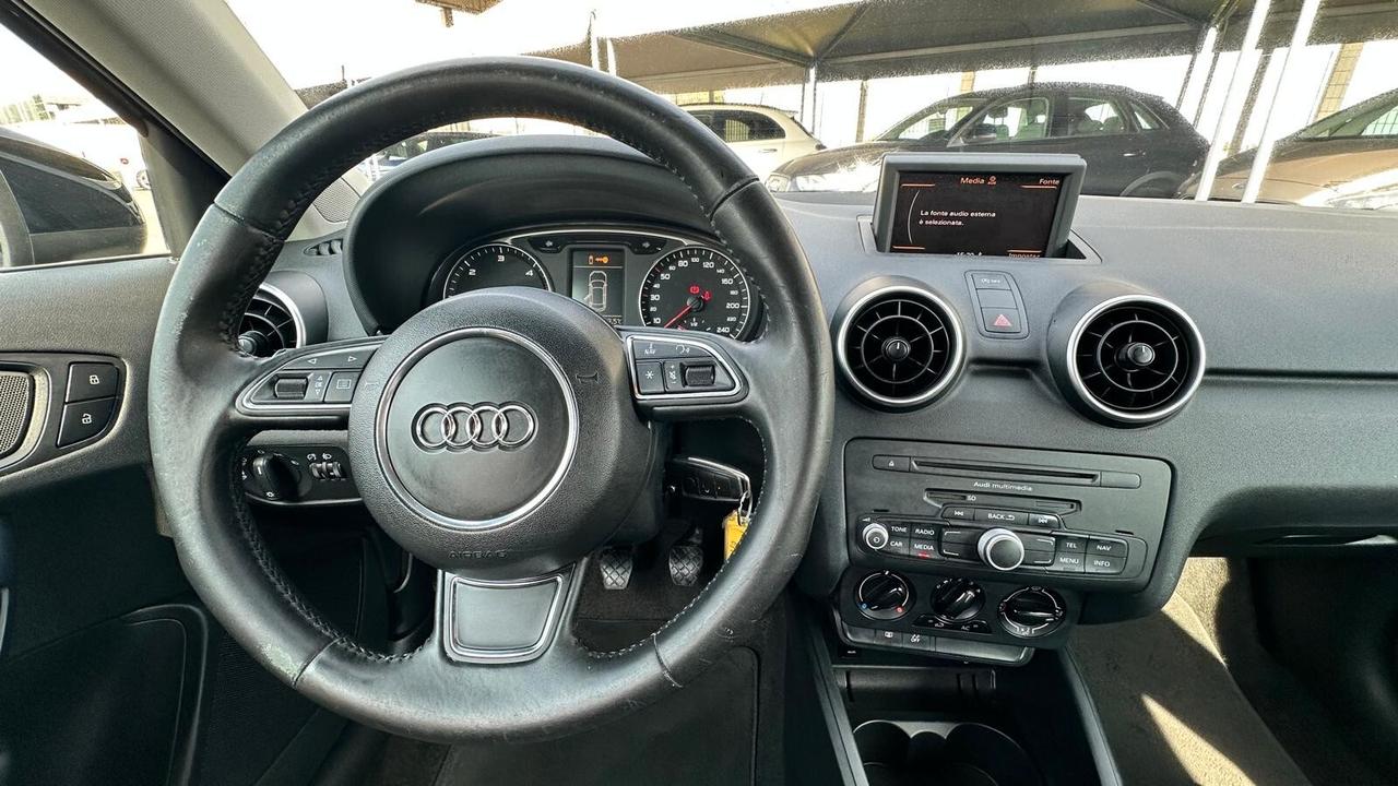 Audi A1 1.6 TDI Ambition KM CERTIFICATI-DISTRIBUZIONE COMPLETA APPENA ESEGUITA-NEOPATENTATI