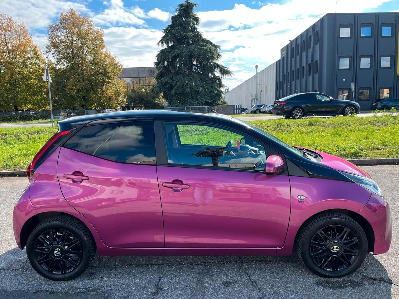 Toyota Aygo 1.0 VVT-i 72 CV 5 porte x-cool MMT