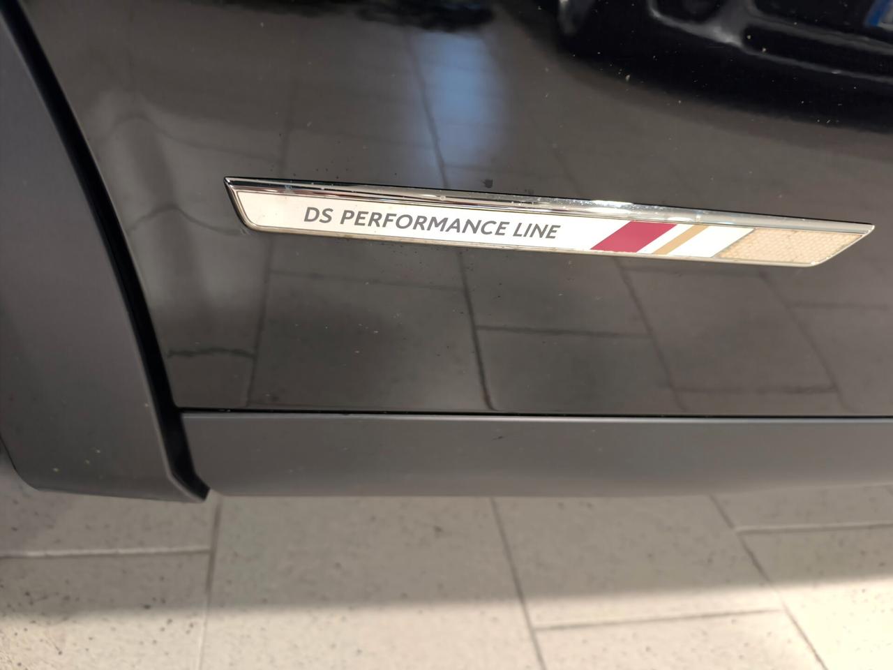 Ds DS3 3 Crossback PureTech 155 aut. Performance Line