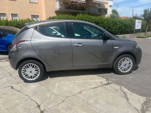 Lancia Ypsilon 1.2 Gold 69cv OK NEOPATENTATI