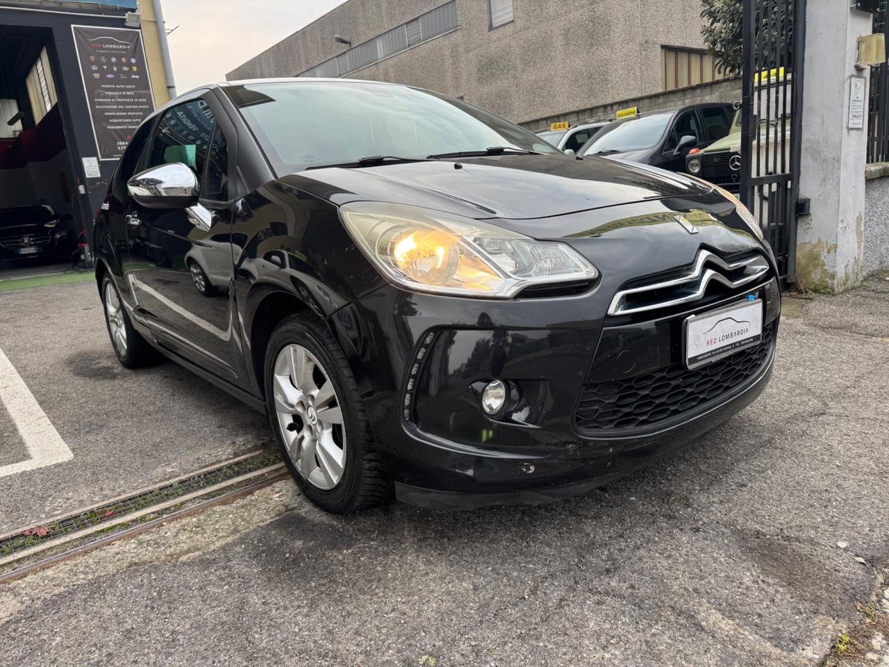 Ds DS3 DS 3 1.6 VTi 120 aut. Just Black