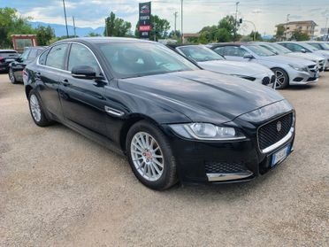 Jaguar XF aut. Portfolio (SOLO PER OPERATORI DEL SETTORE)