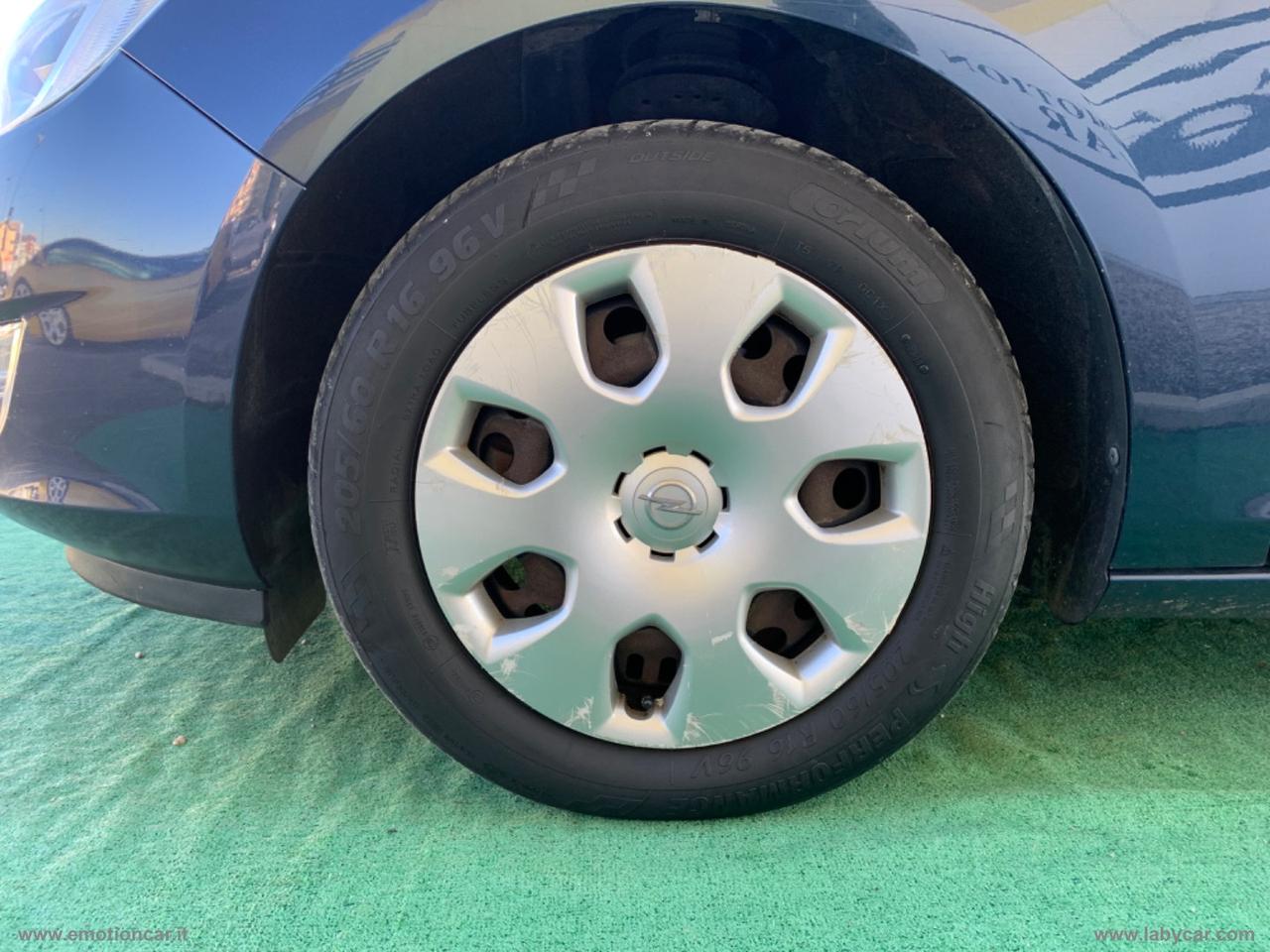 OPEL Astra 1.7 CDTI 110 CV ST Cosmo - 2012