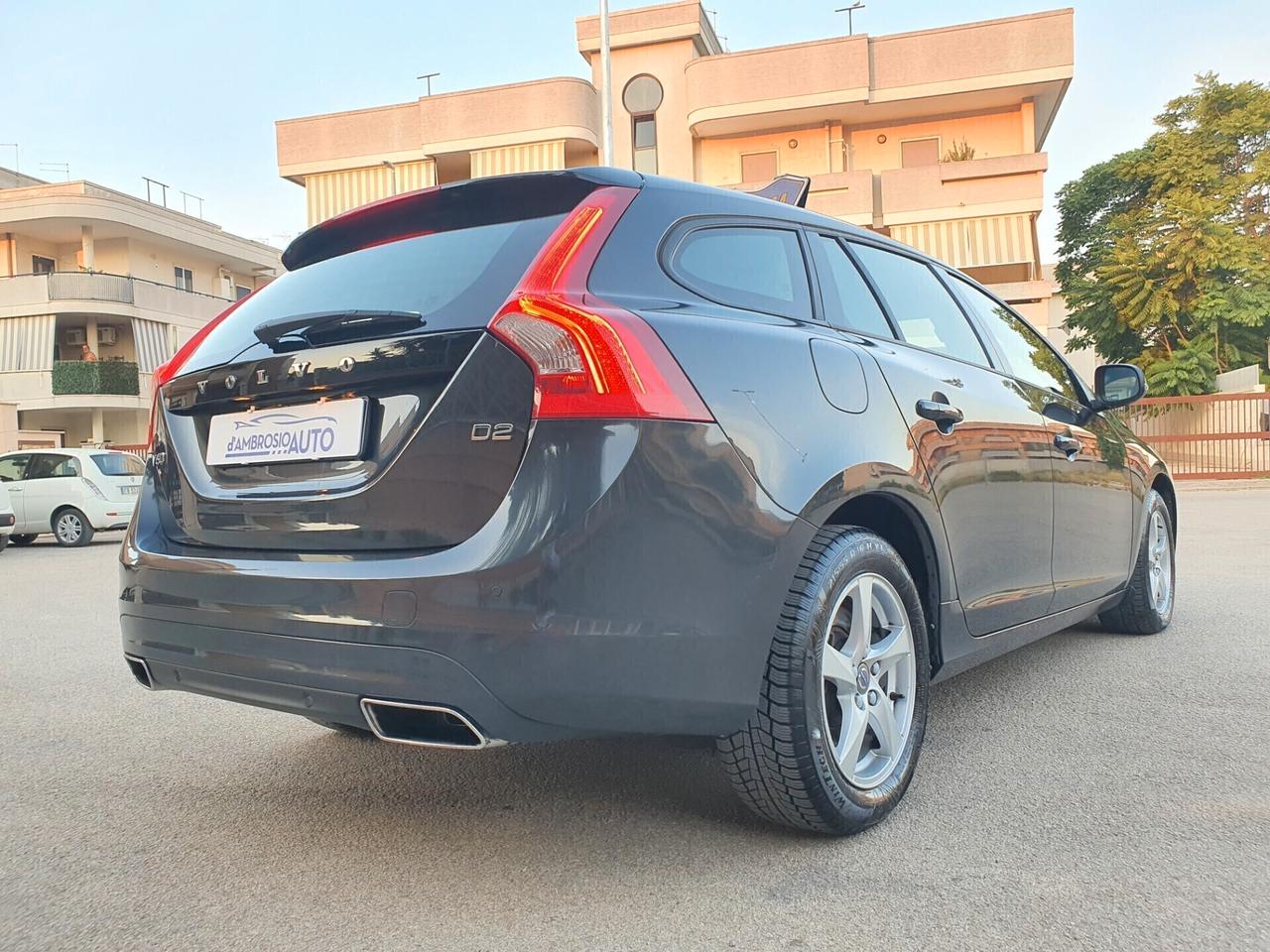 Volvo V60 D2 Geartronic 2.0d 120cv Dinamyc Edition