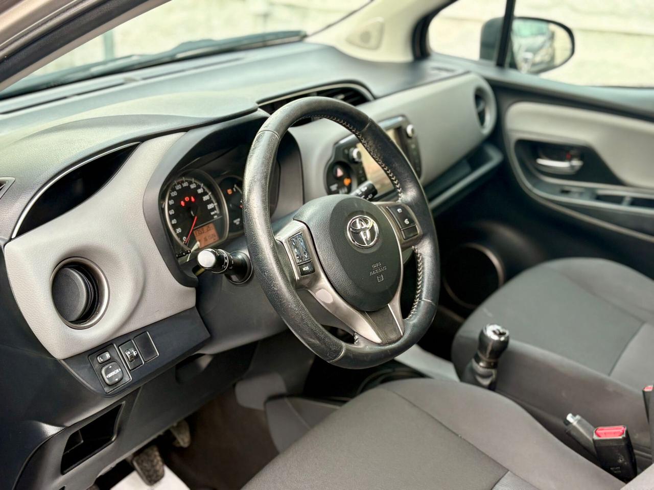 Toyota Yaris 1.0 5 porte Lounge
