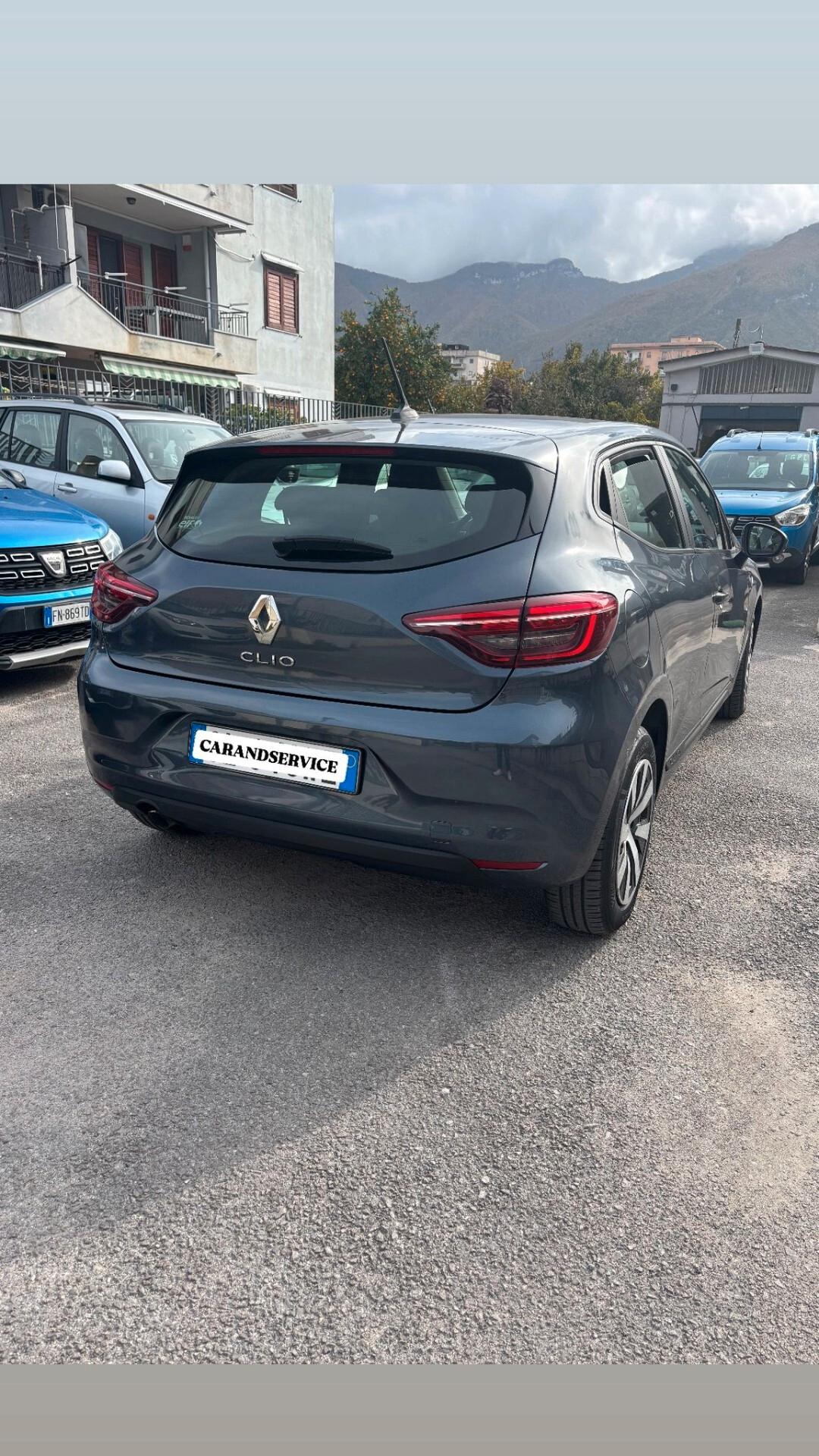 Renault Clio anno 2022 1.0
