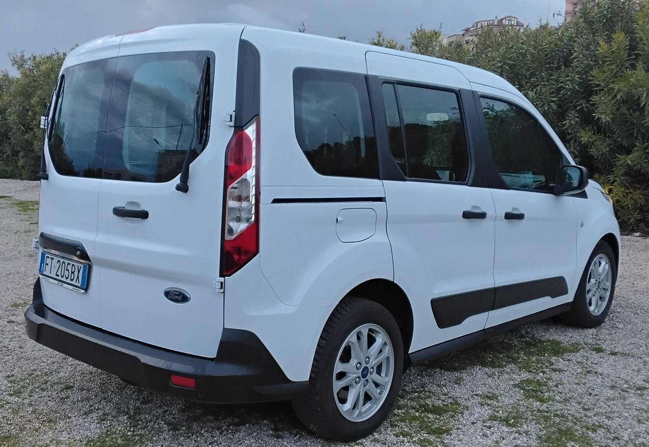 Ford Tourneo Connect Tourneo Connect 1.5 TDCi 120 CV Powershift Titanium