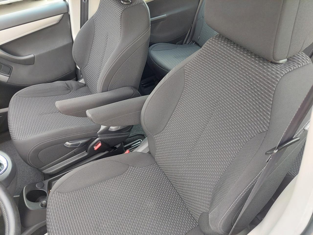 Citroen C4 Grand Picasso 1.6 HDi 110 FAP 7 POSTI