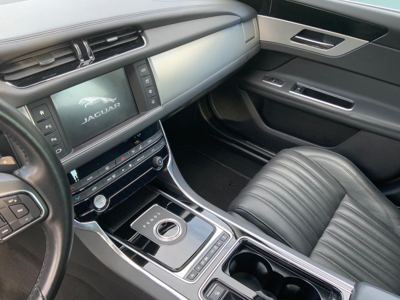 Jaguar XF 3.0 D V6 300 CV aut. Portfolio TETTO.FULL OPT