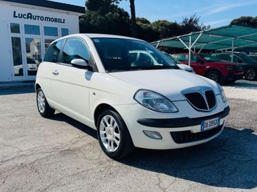 Lancia Ypsilon 1.3 Multijet 16V Momo Design
