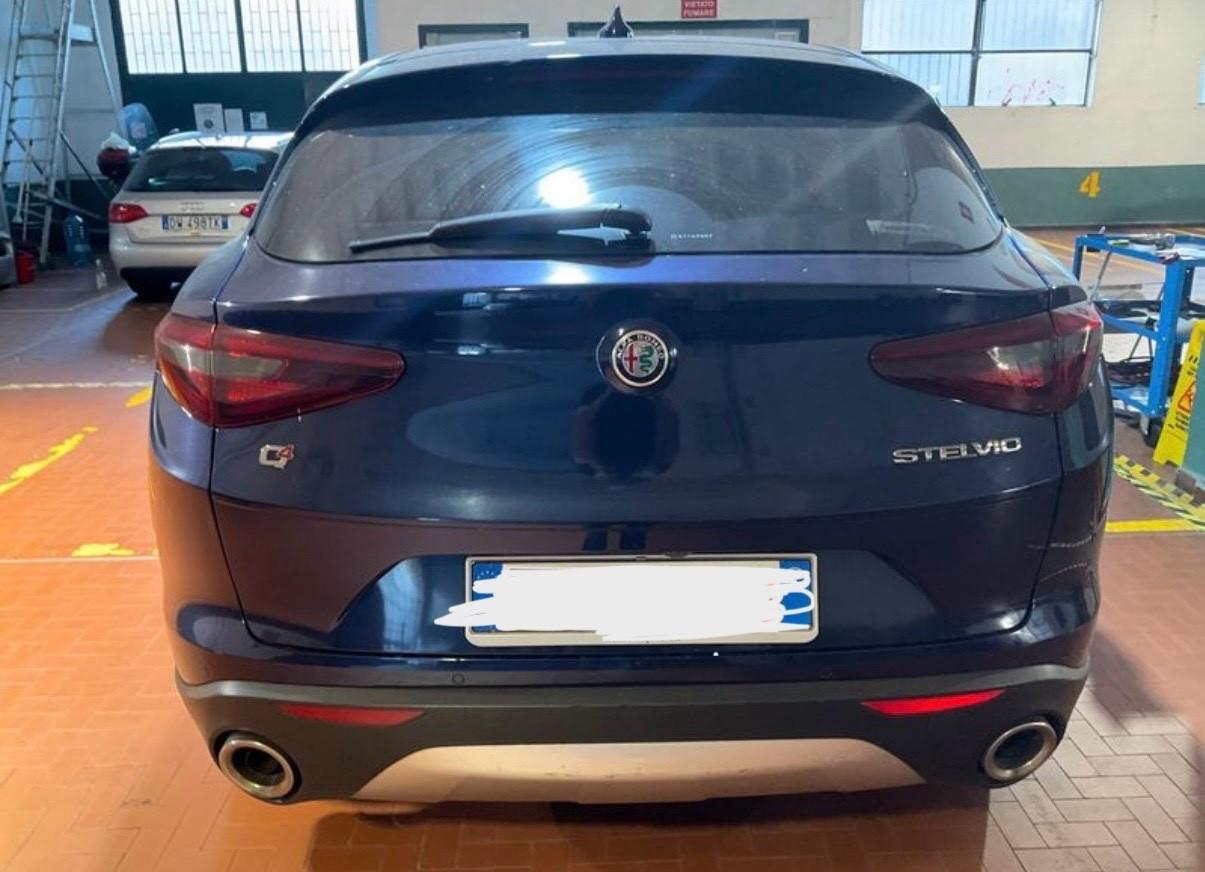 Alfa Romeo Stelvio 2.0 Turbo 280 CV AT8 Q4 Executive