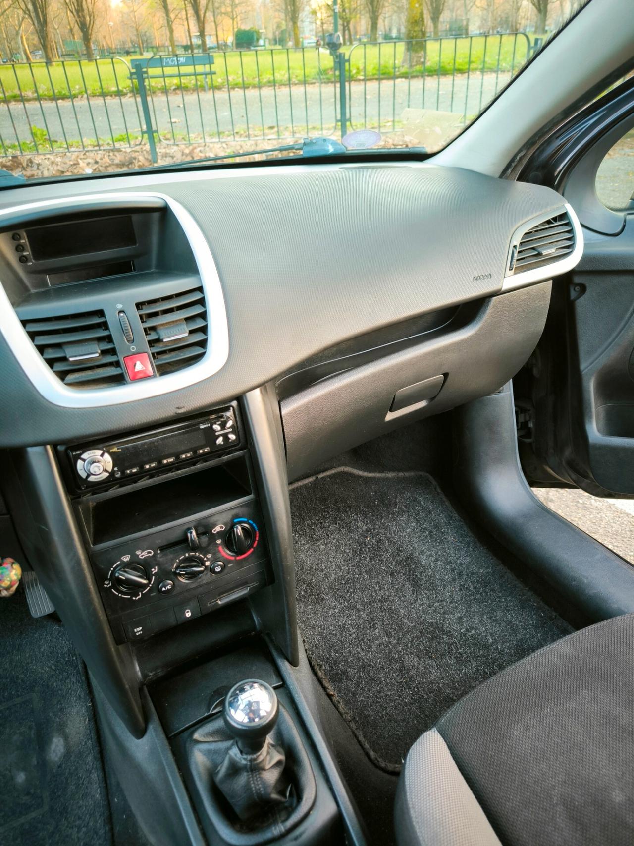 Peugeot 207 1.4 8V 75CV 5p. Energie Sport ECO GPL