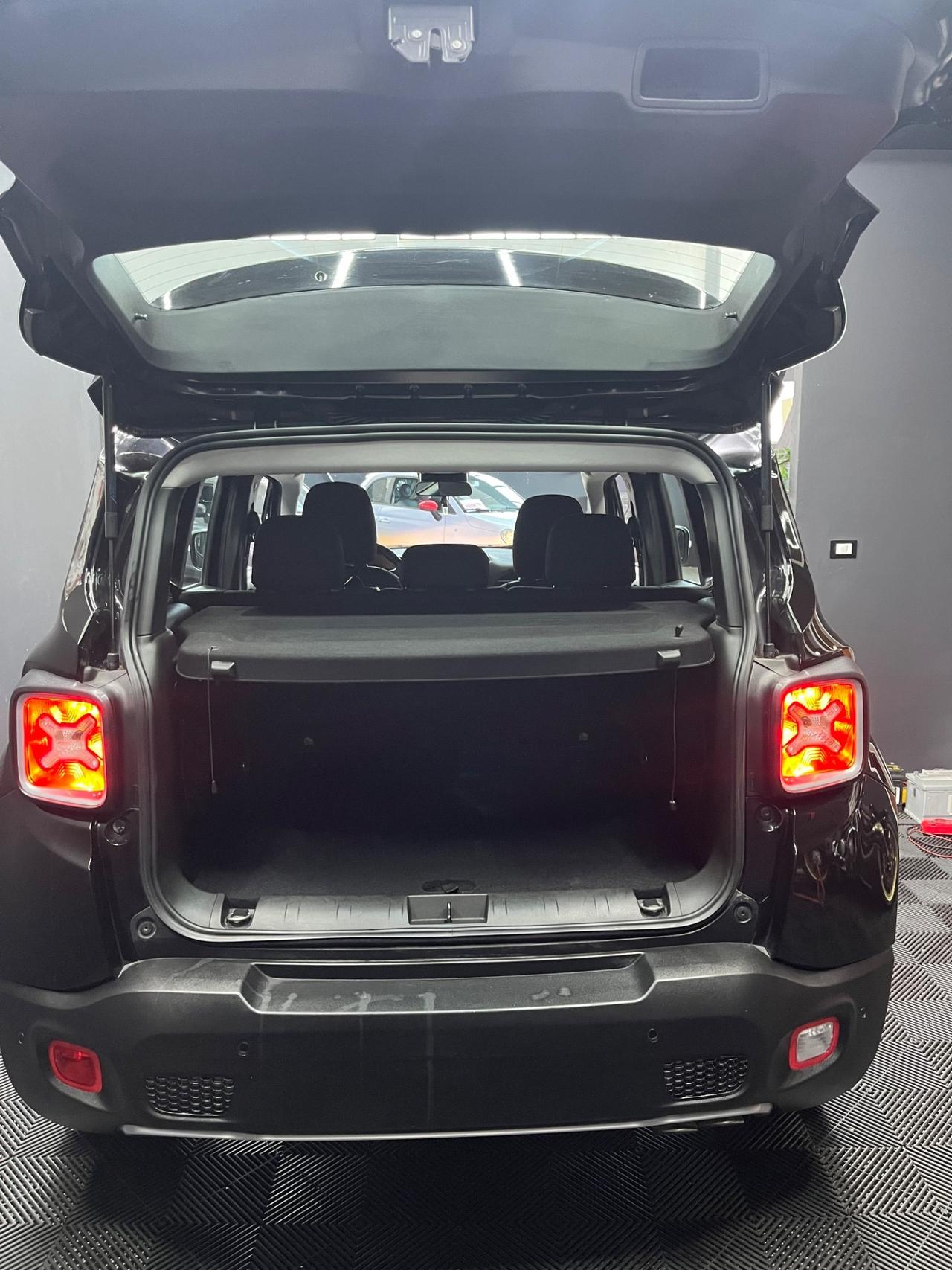 JEEP Renegade 1.6 M-Jet 120 CV (2018) – Nera