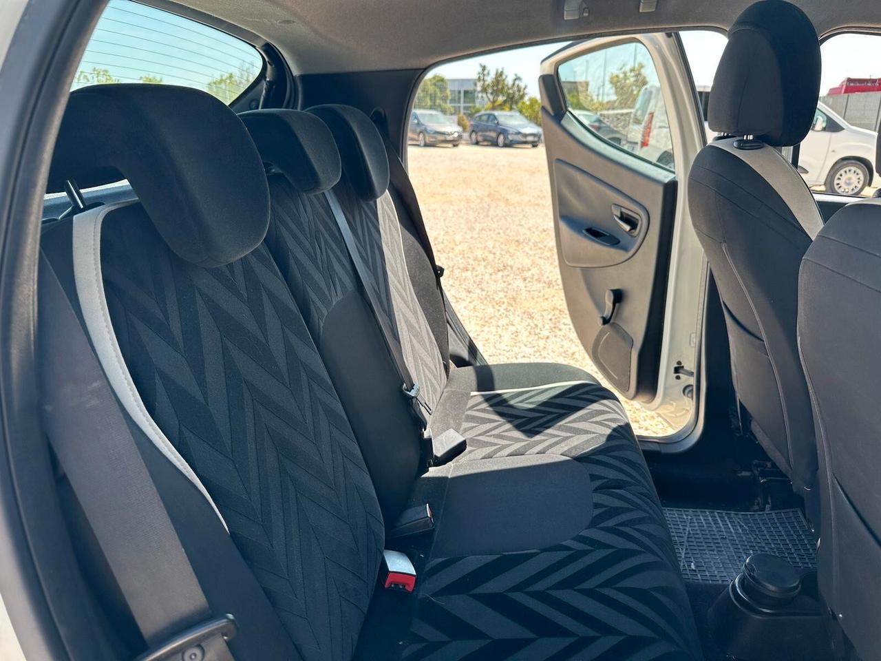 Lancia Ypsilon 1.2 69CV 5 porte Gold
