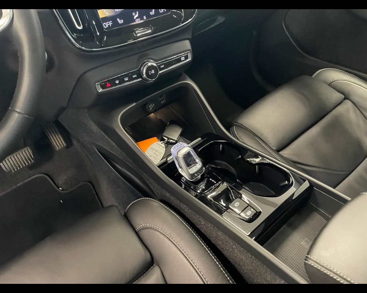 VOLVO XC40 (2017-->) - XC40 T4 Recharge Plug-in Hybrid automatico Ultimate Bright