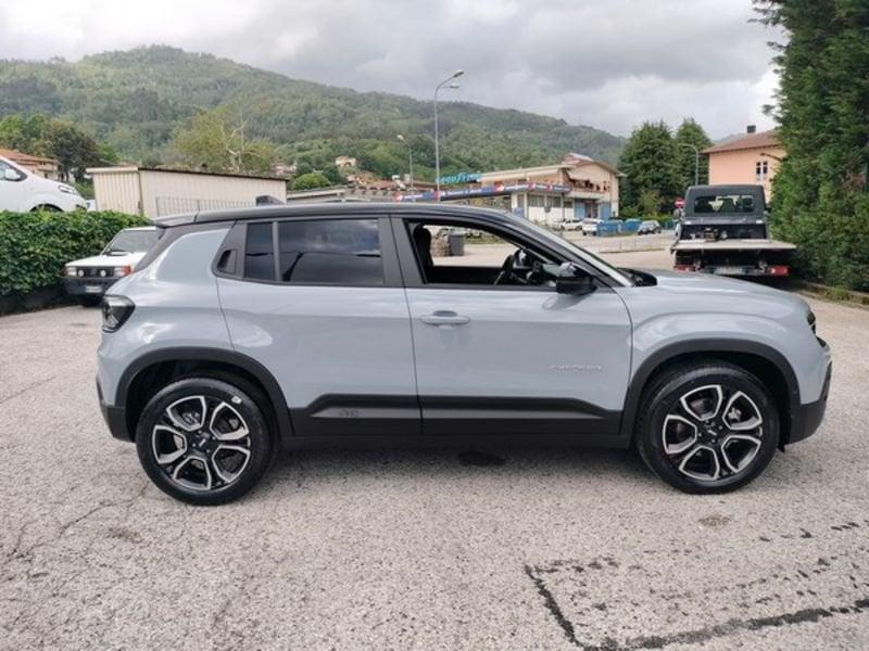 Jeep Avenger e-Hybrid 1.2 MHEV e-Hybrid Turbo Summit con Interni in pelle, sedili riscaldati e Tetto panoramico apribile!!