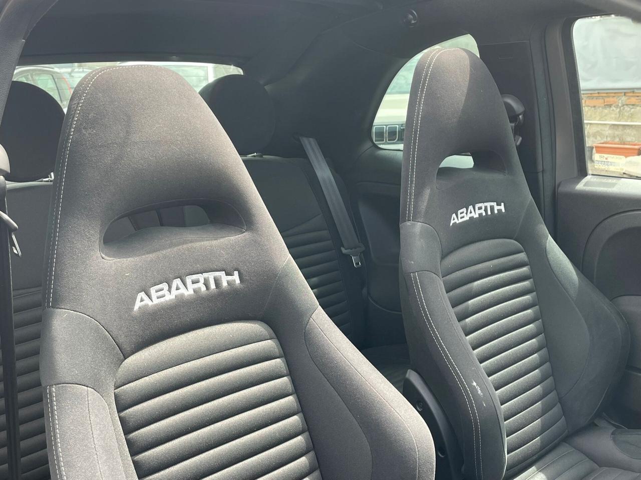 Abarth 595 1.4 Turbo T-Jet 180 CV Competizione