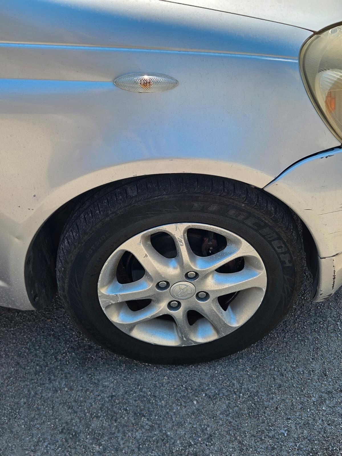 Toyota Yaris 1.0i 16V cat 3 porte