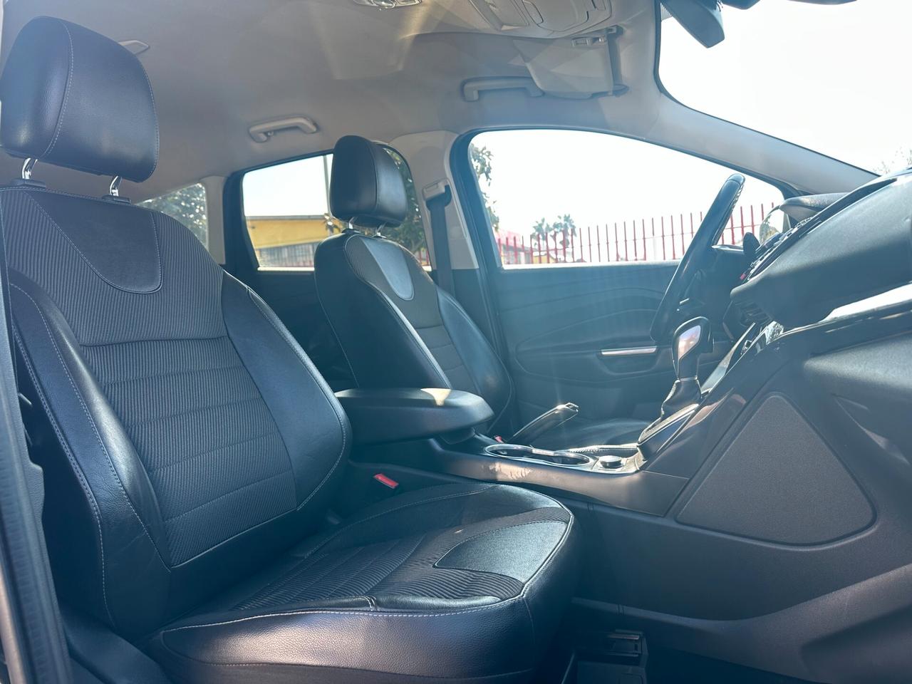 KUGA 150 CV TITANIUM GARANZIA FINANZIAMENTO