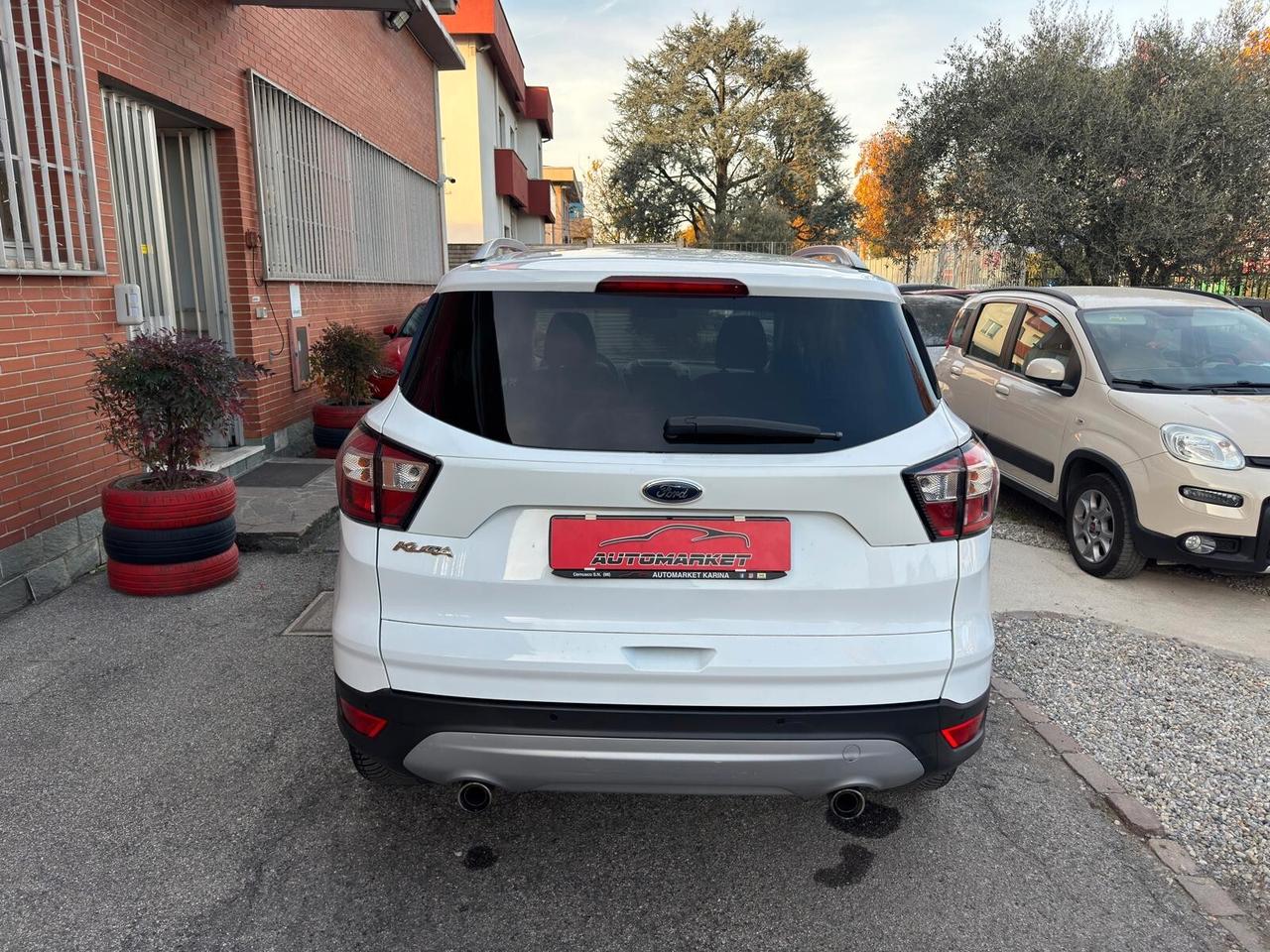 Ford Kuga 1.5 TDCI 120CV 2WD Titanium