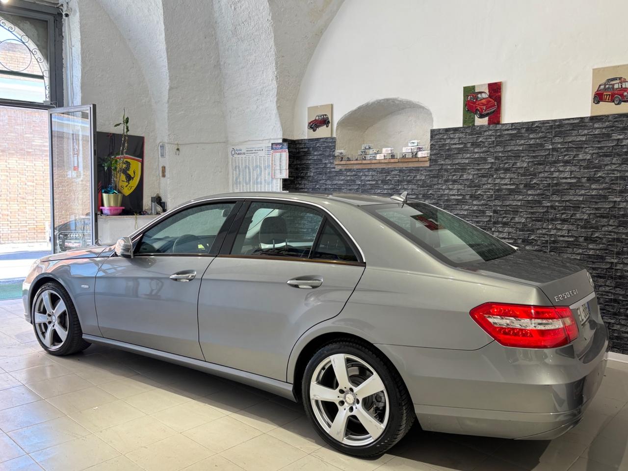 Mercedes-benz E 250 CDI BlueEFFICIENCY 4M. Avantgarde