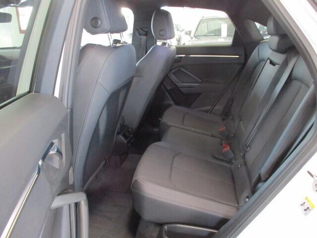 Audi Q3 SPB 35 TDI S tronic Identity Black