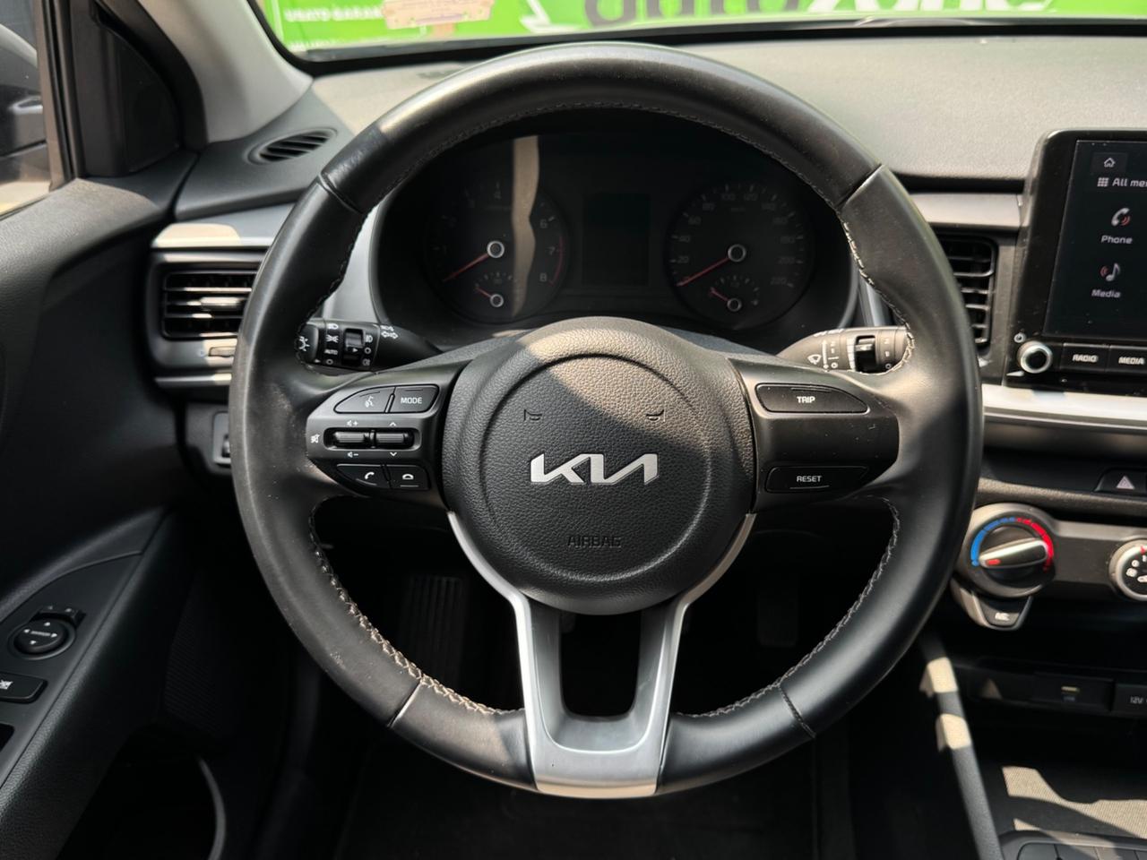 Kia Stonic 1.2 DPI Style - Solo 26.988 km!