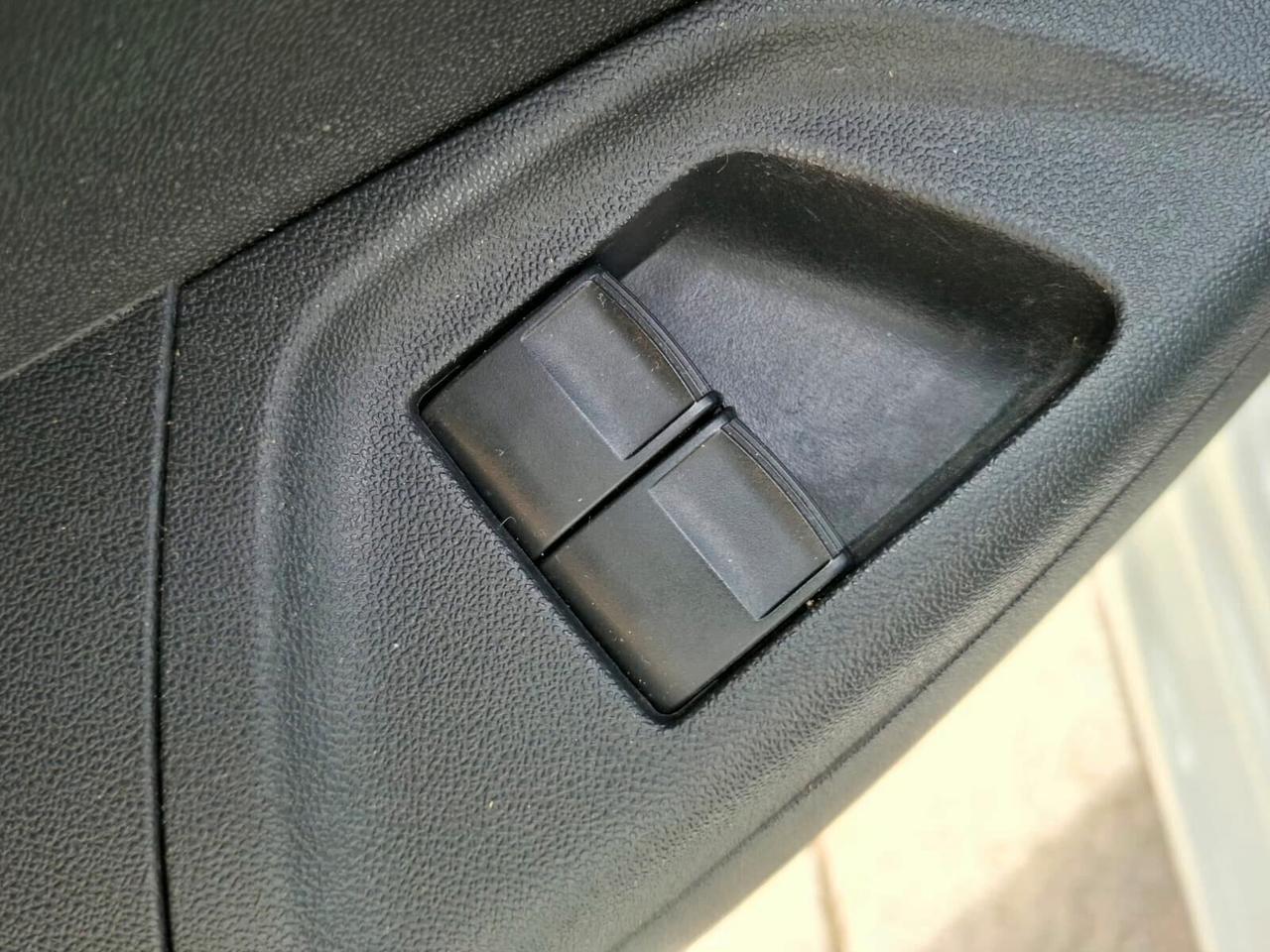 2015 Peugeot 108 1.0 VTi 68cv Active