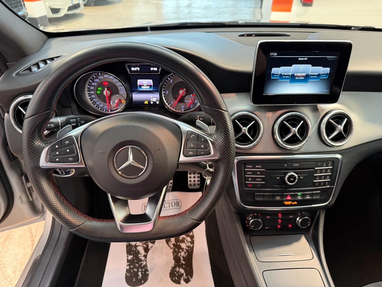 Mercedes-benz CLA 200 d PREMIUM AMG-MOTORE MERCEDES-UNICOPROPRIETARIO