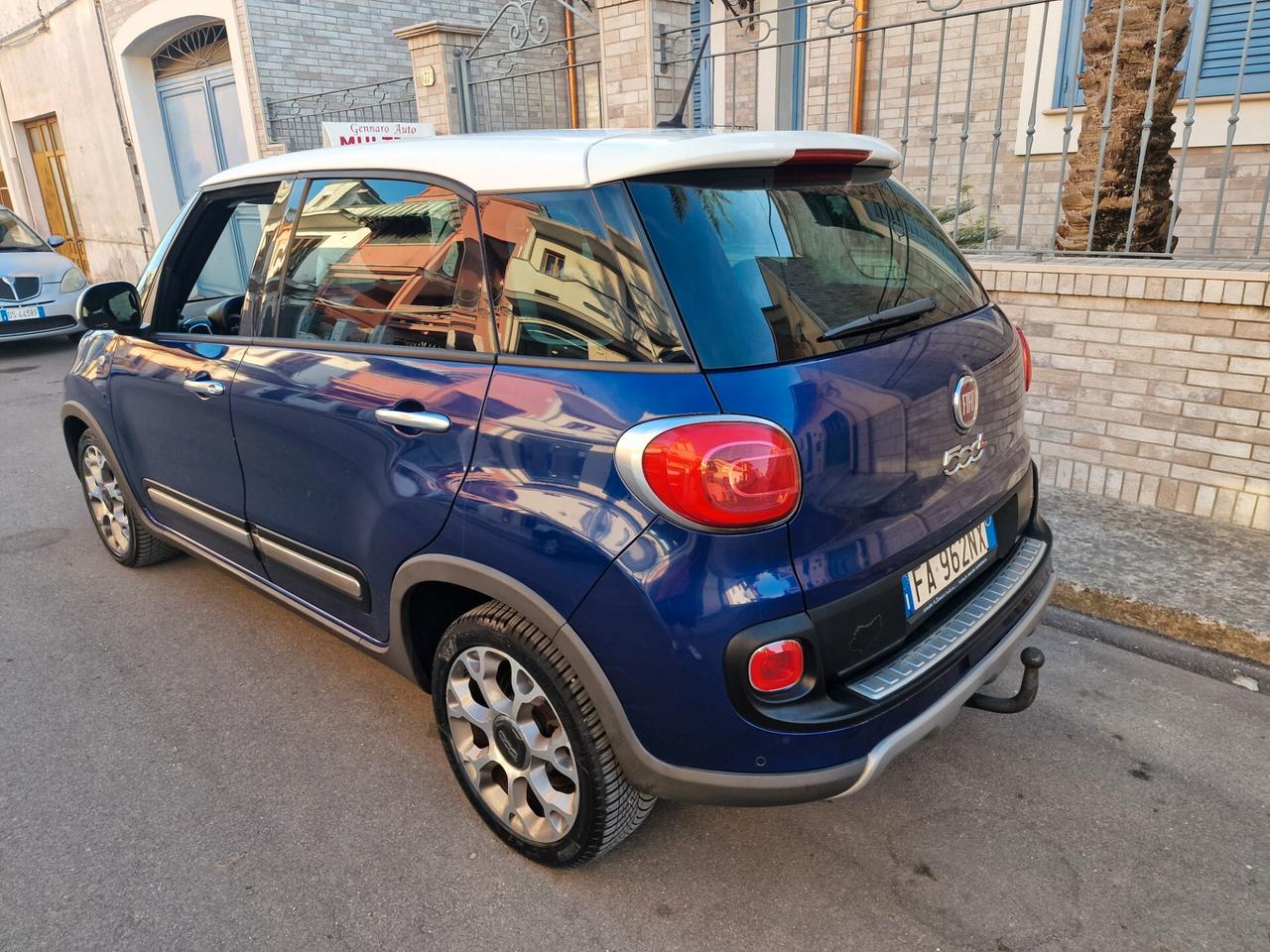 Fiat 500L 1.6 Multijet TREKKING (GANCIO TRAINO)