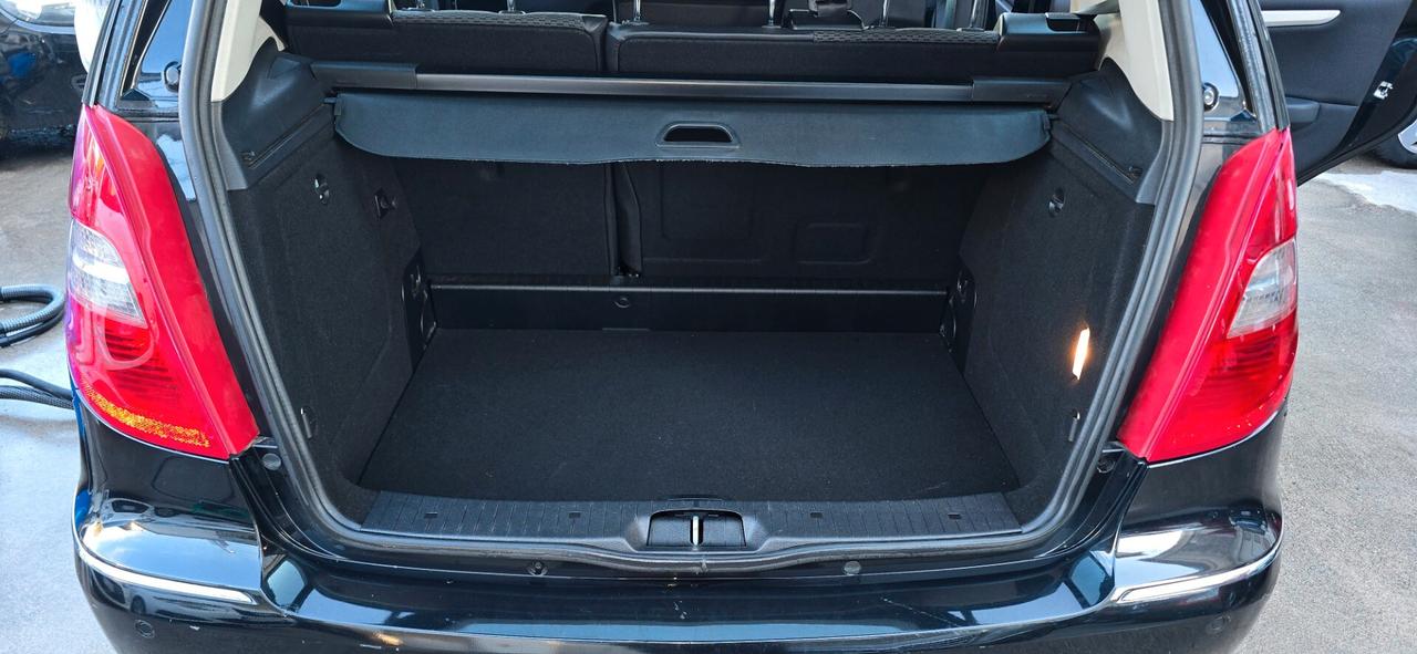 Mercedes-benz A 180 160 CDI BlueEFFICIENCY Executive