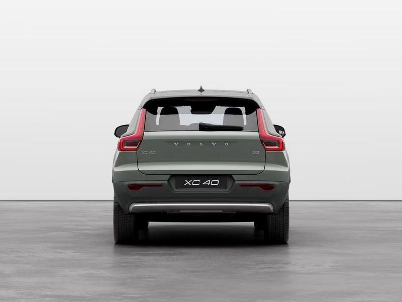 Volvo XC40 B3 163+11 CV Mild Hybrid Automatico Core N1 Autocarro