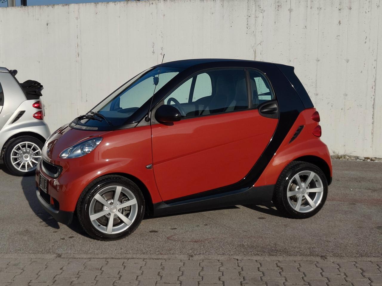 Smart ForTwo 1000 45 kW MHD coupé pure