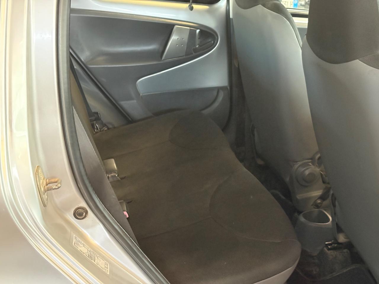 Toyota Aygo 1.0 12V VVT-i 5 porte Sol
