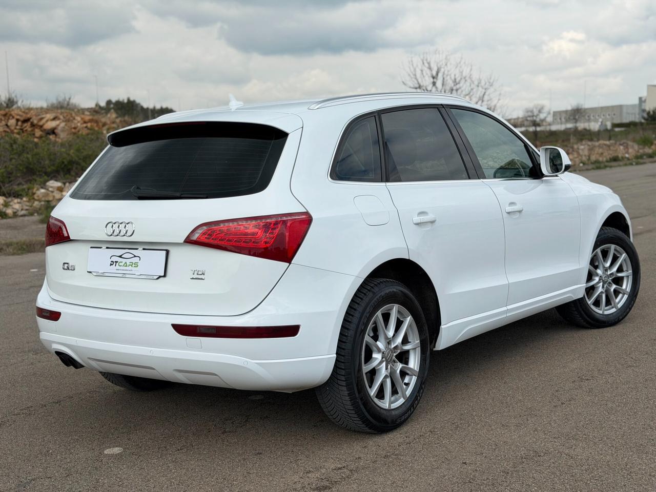 Audi Q5 q5 2.0 tdi 170cv quattro fari*navi
