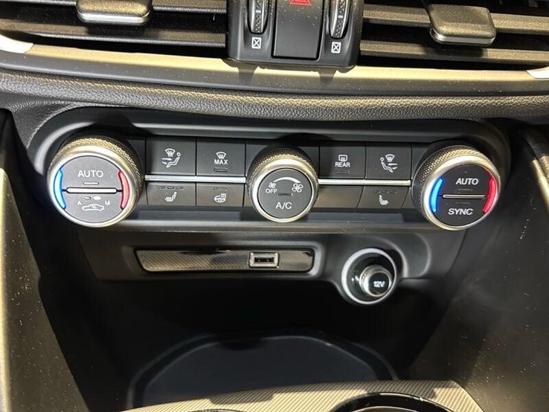 Alfa Romeo Giulia Giulia 2.0 Turbo 280 CV AT8 AWD Q4 Veloce