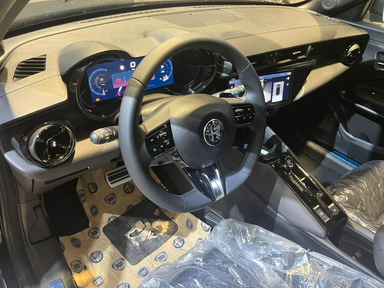 Alfa Romeo Junior 1.2 ibrida Speciale 136cv edct6