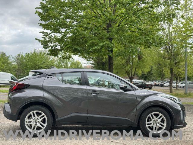TOYOTA C-HR 1.8 Hybrid E-CVT Business
