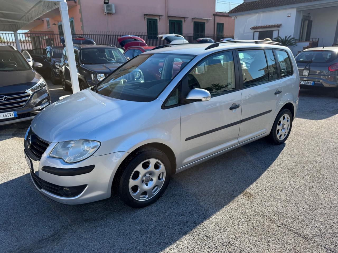 Volkswagen Touran 2.0 Trendline Ecofuel 7 Posti