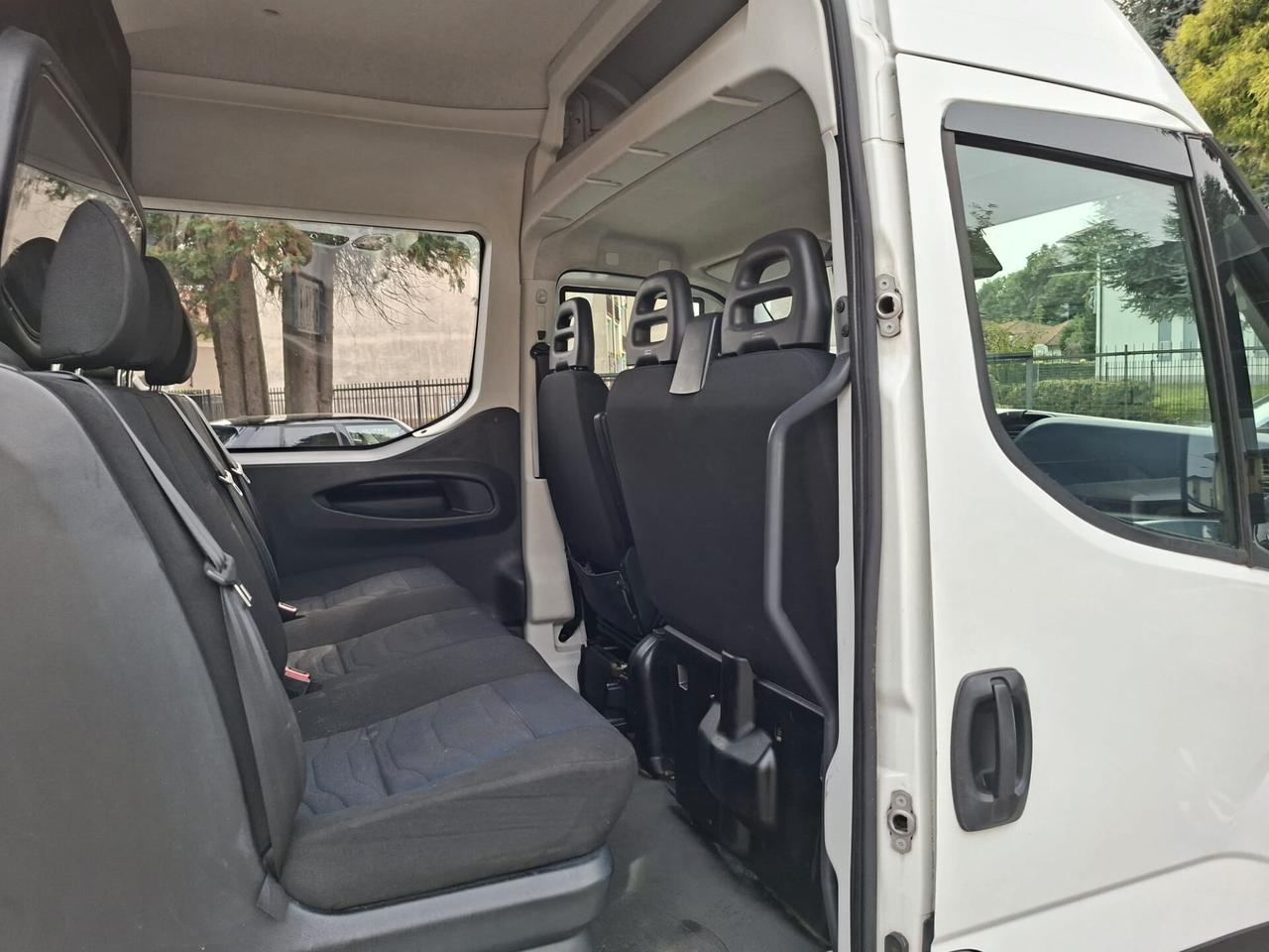 Iveco Daily 35C14 2.3MTJ PM-TA-DC 6posti MIXTO AUTOMATICO
