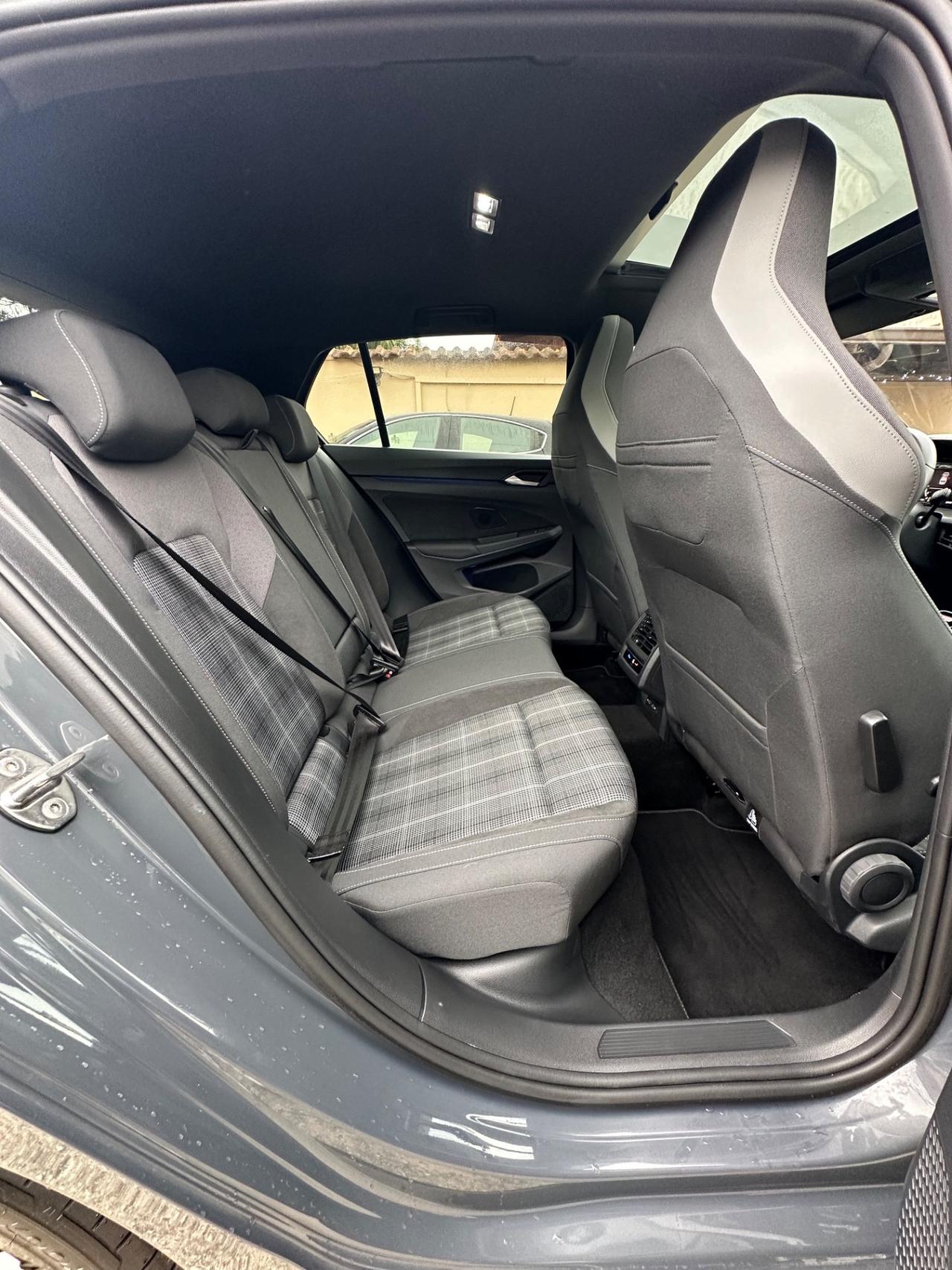 Volkswagen Golf 2.0 TDI DSG SCR Style