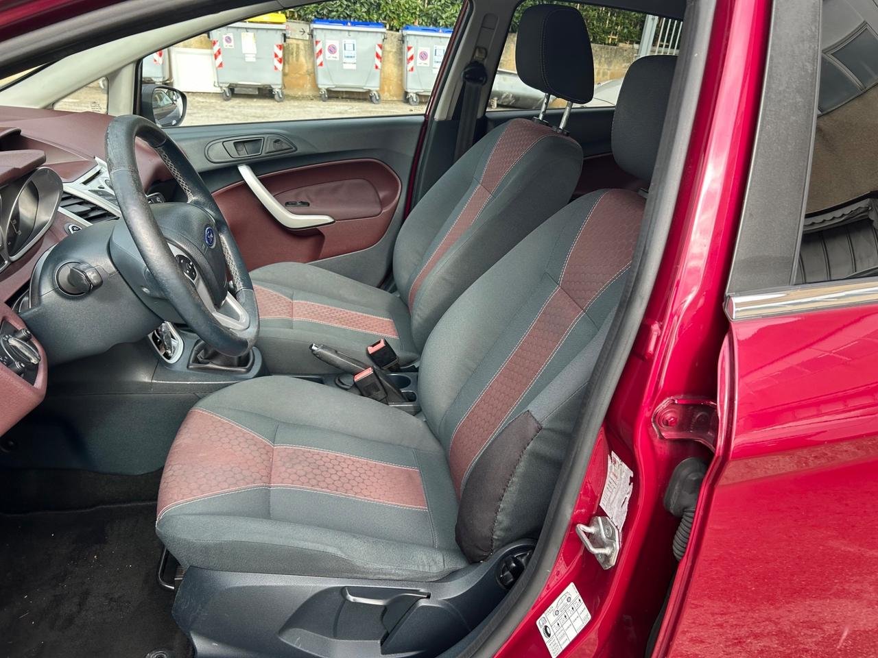 Ford Fiesta 1.4 TDCi 5p. Titanium