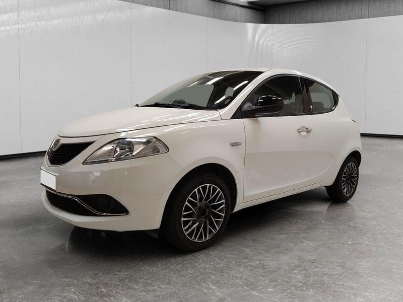 Lancia Ypsilon 1.2 Gold 69cv