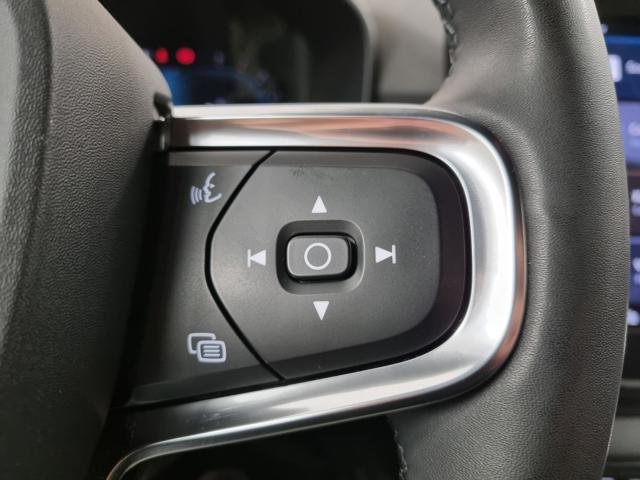 VOLVO XC40 B4 AWD automatico Core