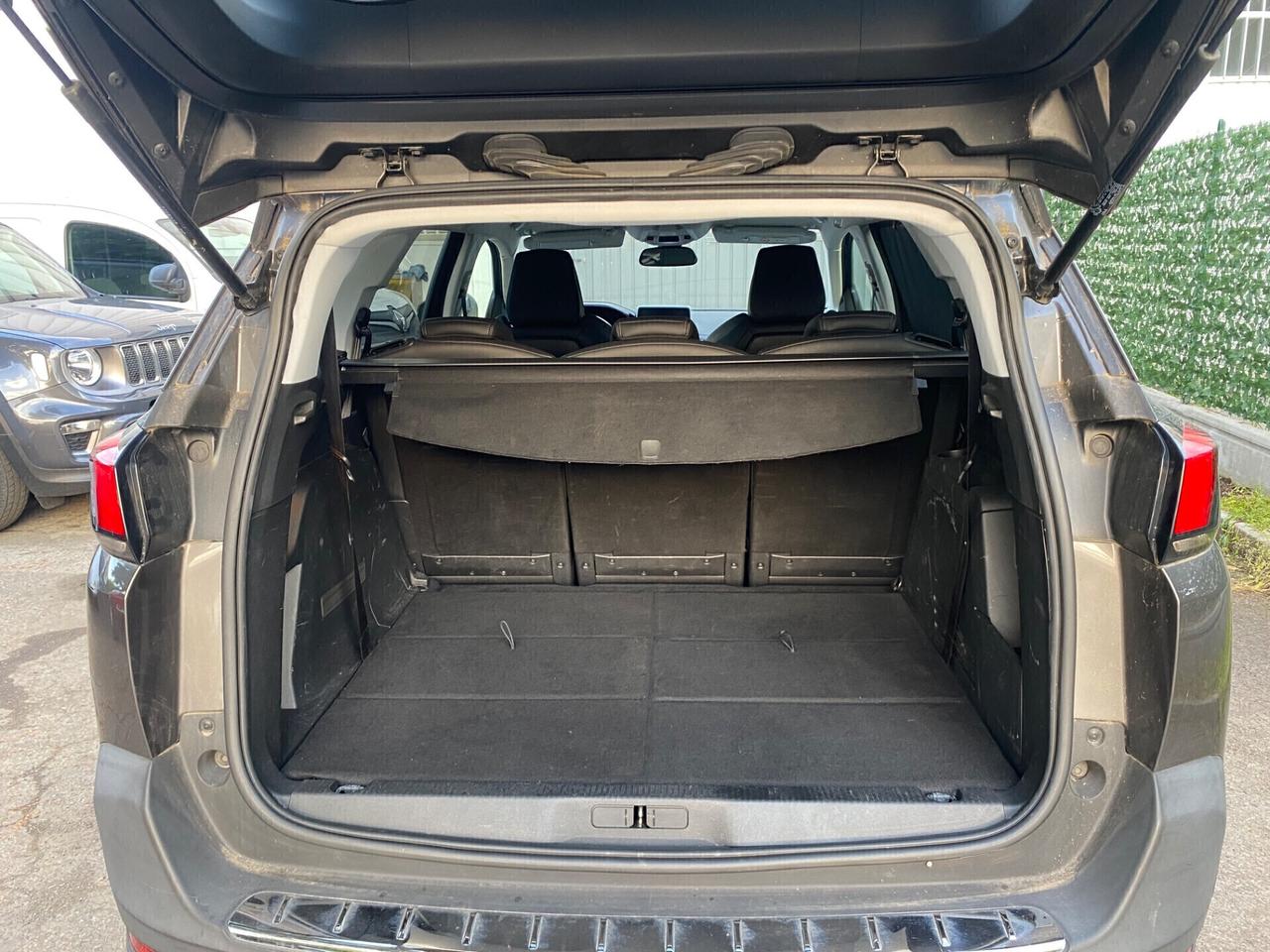 Peugeot 5008 PureTech Turbo 130 S&S EAT8 Allure